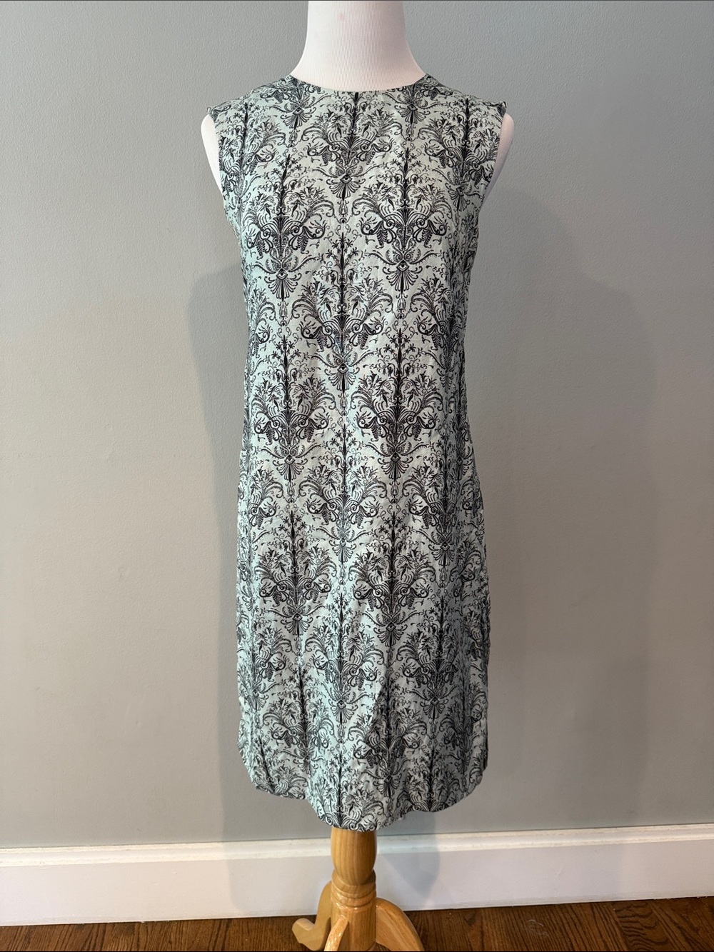 Beautiful vintage Sleeveless Black and blue brocade print Lanz Dress